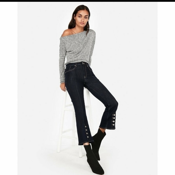 Express high waist button hem cropped flair stretch jeans - Picture 3 of 9